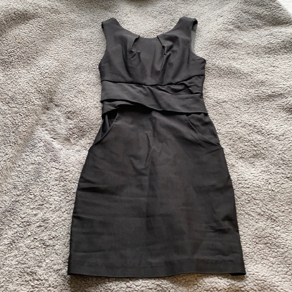 Gorgeous body con black dress